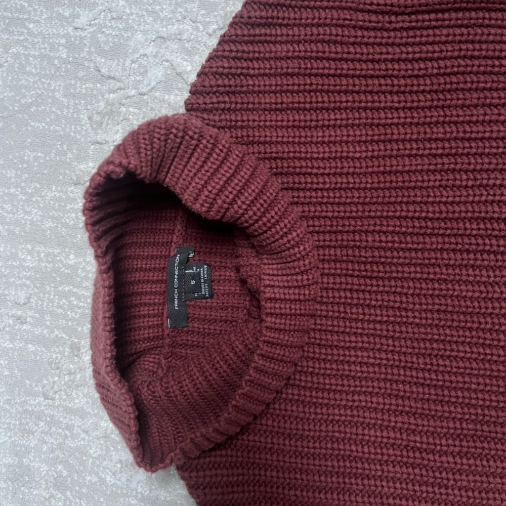 Turtle neck - Picture 2 of 2